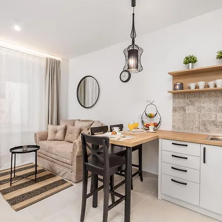 Srnec Apartments - Korzo Rijeka Extérieur photo